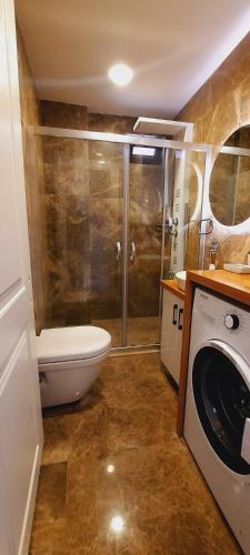 Arya Deluxe Apart