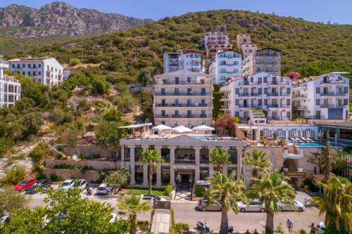 Hera Hotel