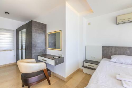 Luxury 4 Bedroom Villa With Amazing Sea Views