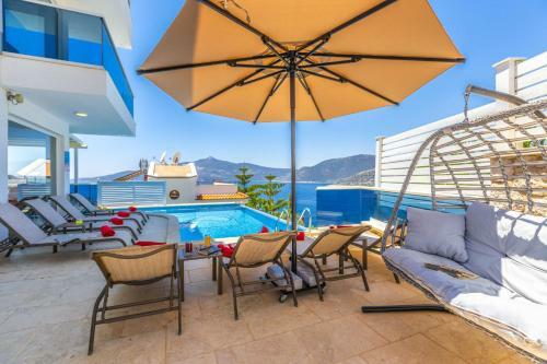 Luxury 4 Bedroom Villa With Amazing Sea Views