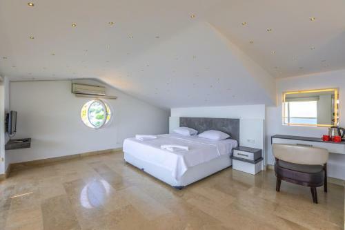 Luxury 4 Bedroom Villa With Amazing Sea Views