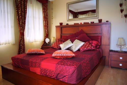 Two Seas Villa Bougainvillaea