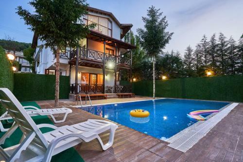 Villa Vflowersapanca