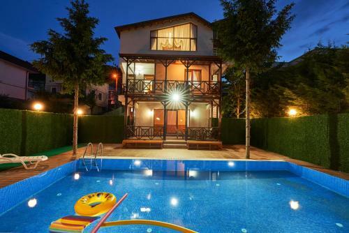 Villa Vflowersapanca