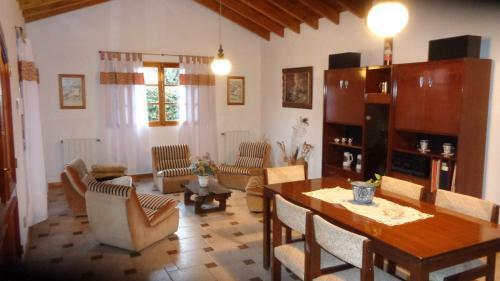 Casa En Chacras De Coria