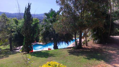 Casa De Campo Com Churrasq E Piscina Em Cotia Sp