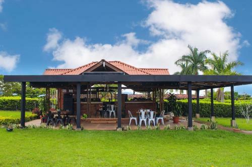 Hotel Cabitat Caba�as