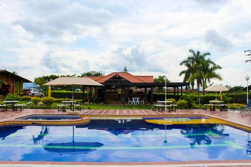 Hotel Cabitat Caba�as