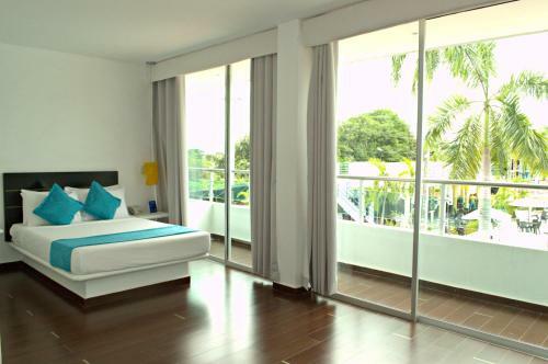 Hotel Paraiso Hollywood