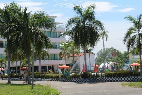 Hotel Paraiso Hollywood