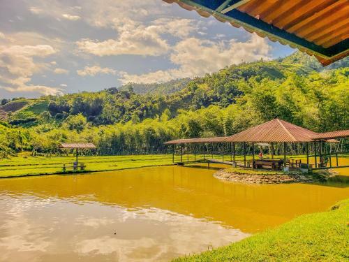Hotel Lagos De Pilac�