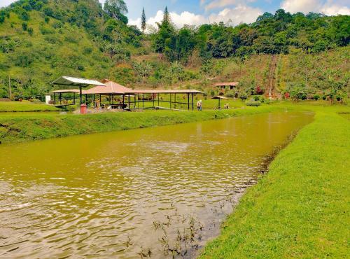 Hotel Lagos De Pilac�