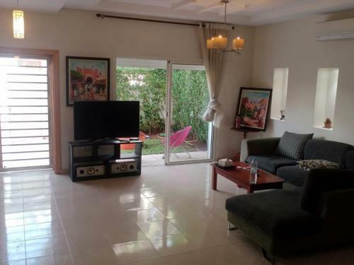 Villa De Prestige Sur 2 �tages Et Garage