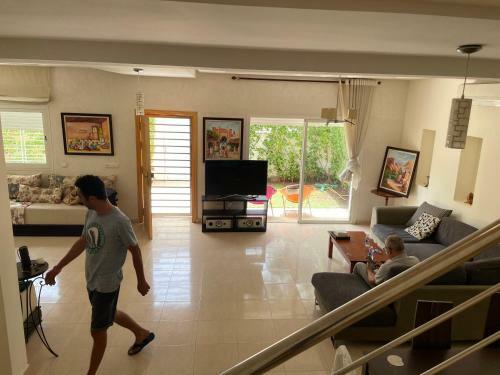 Villa De Prestige Sur 2 �tages Et Garage