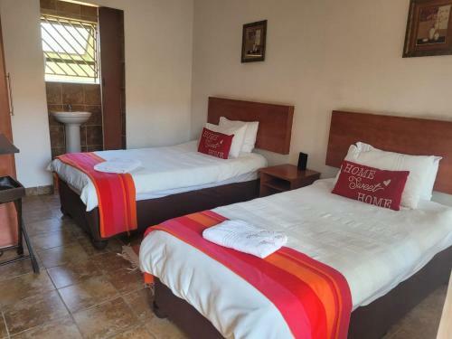 Bed & Breakfast Royal Palms Guest Lodge