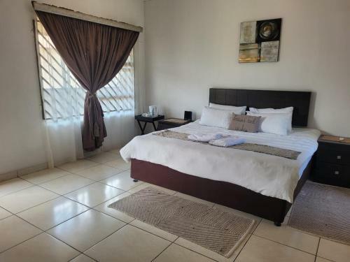 Bed & Breakfast Royal Palms Guest Lodge