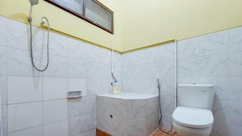 Hotel Shinta 2 Near Alun Alun Kertosono