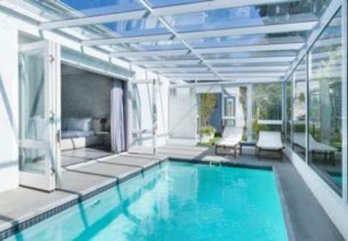 Hostal The Residence Guest House