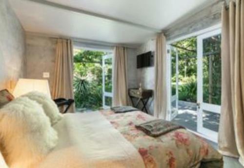Hostal The Residence Guest House