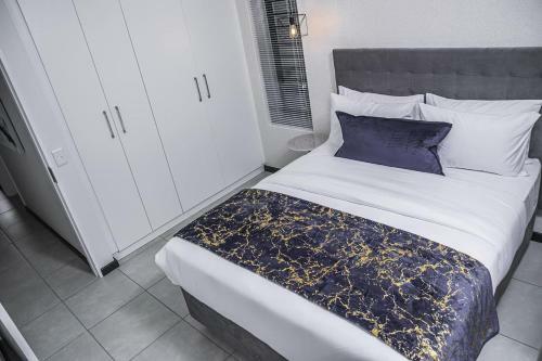 Residence 84 - Two Bedroom Apartment 84