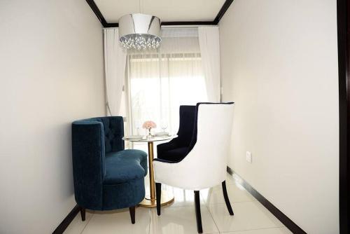 Vonzee Apartment On Palmview Estate.