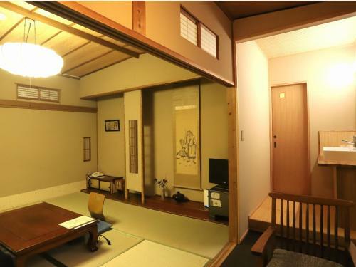 Hotel ??????????