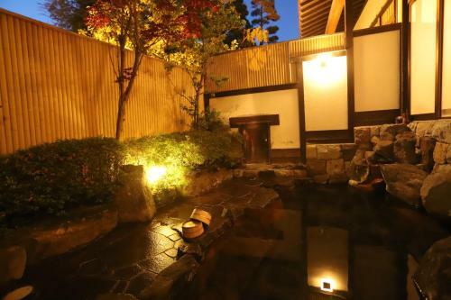 Hotel ??????????