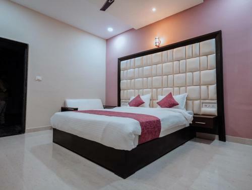 Hotel Bajaj's Karwan Inn