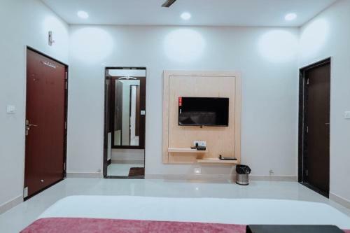 Hotel Bajaj's Karwan Inn
