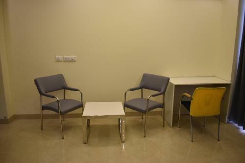Luxury Studio Serviced Apartment Lime Tree Artemis Medanta Sector 44