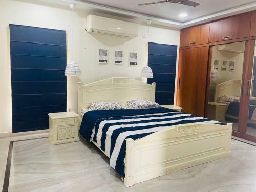 Apartamento Modern Holiday Home With 5 Bedrooms