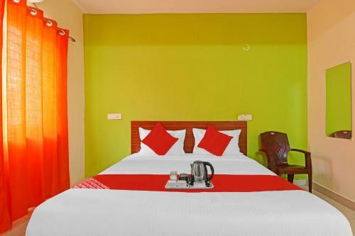 Hotel Oyo 90936 Dk Reddy Square