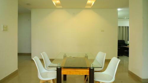 Hotel White Fern Stays