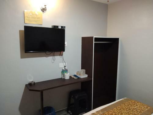 One World Hotel