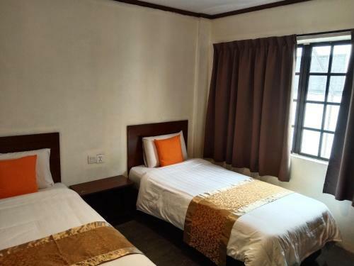 One World Hotel