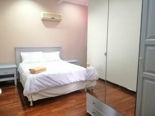 Villa D'teratak Homestay