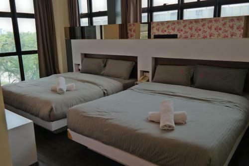 Summer Oscar Boutique Hotel