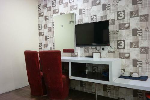 Summer Oscar Boutique Hotel