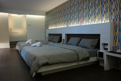 Summer Oscar Boutique Hotel