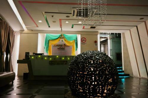 Summer Oscar Boutique Hotel