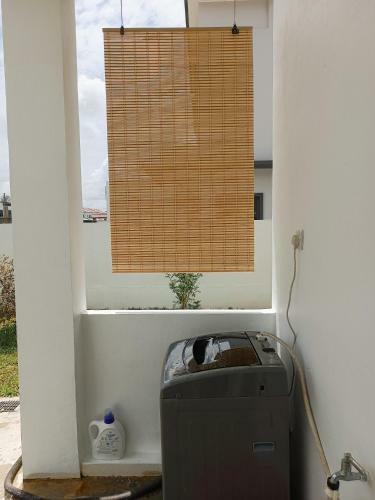 Amazing 4 Bedroom Townhouse With Ample Parking