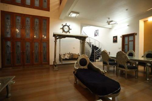 Silver Wood Villa