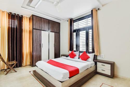 Hotel Oyo 63137 Ekansh Palace