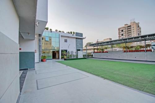 Capital O 91036 Hotel Stanza