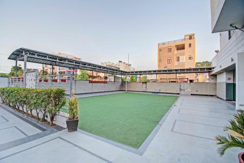 Capital O 91036 Hotel Stanza