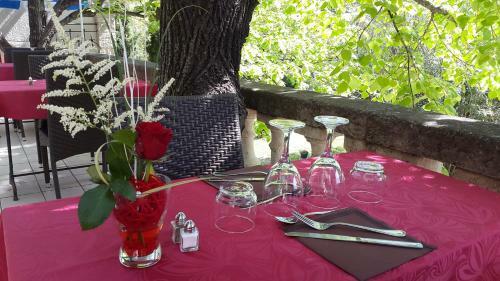 Hotel Logis Auberge De La Tour