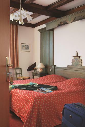 Hotel Logis H�tel Restaurant La Charrue