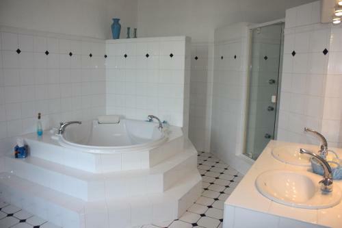 Bed & Breakfast Ch�teau De La Chassagne