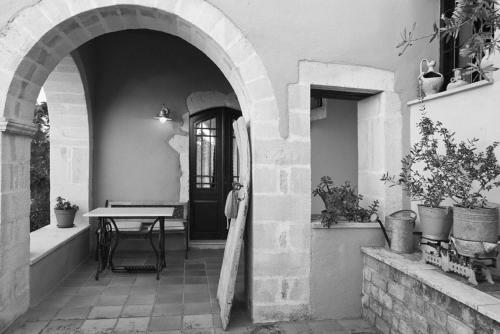 Hostal Agathes Traditional Houses