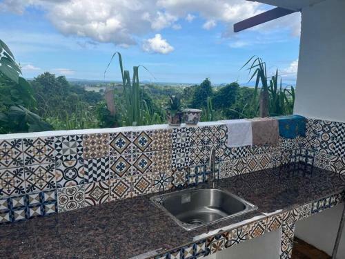 Beautiful 3 Bedroom Vacation Home With View.